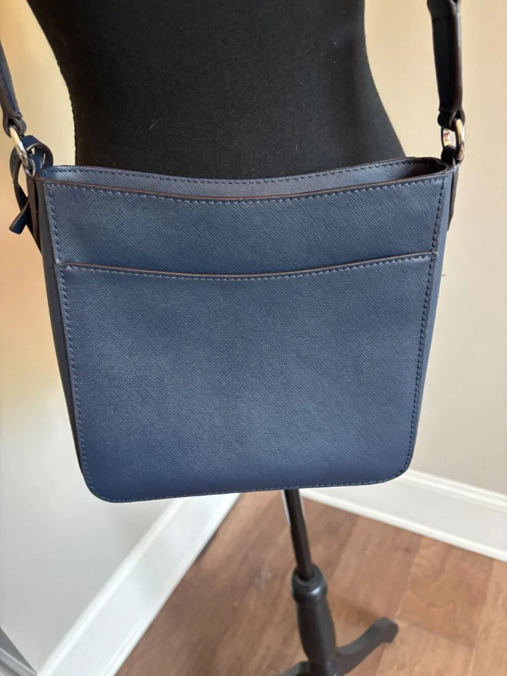 Michael Kors Jet Set Travel Crossbody Bag-Navy Blue